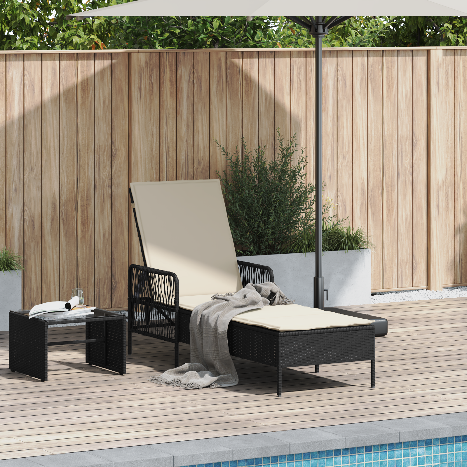 Sonnenliege Schwarz und Creme PE-Rattan 157 x 55 x 92 cm - Gartenmöbel - Your Garden Eden